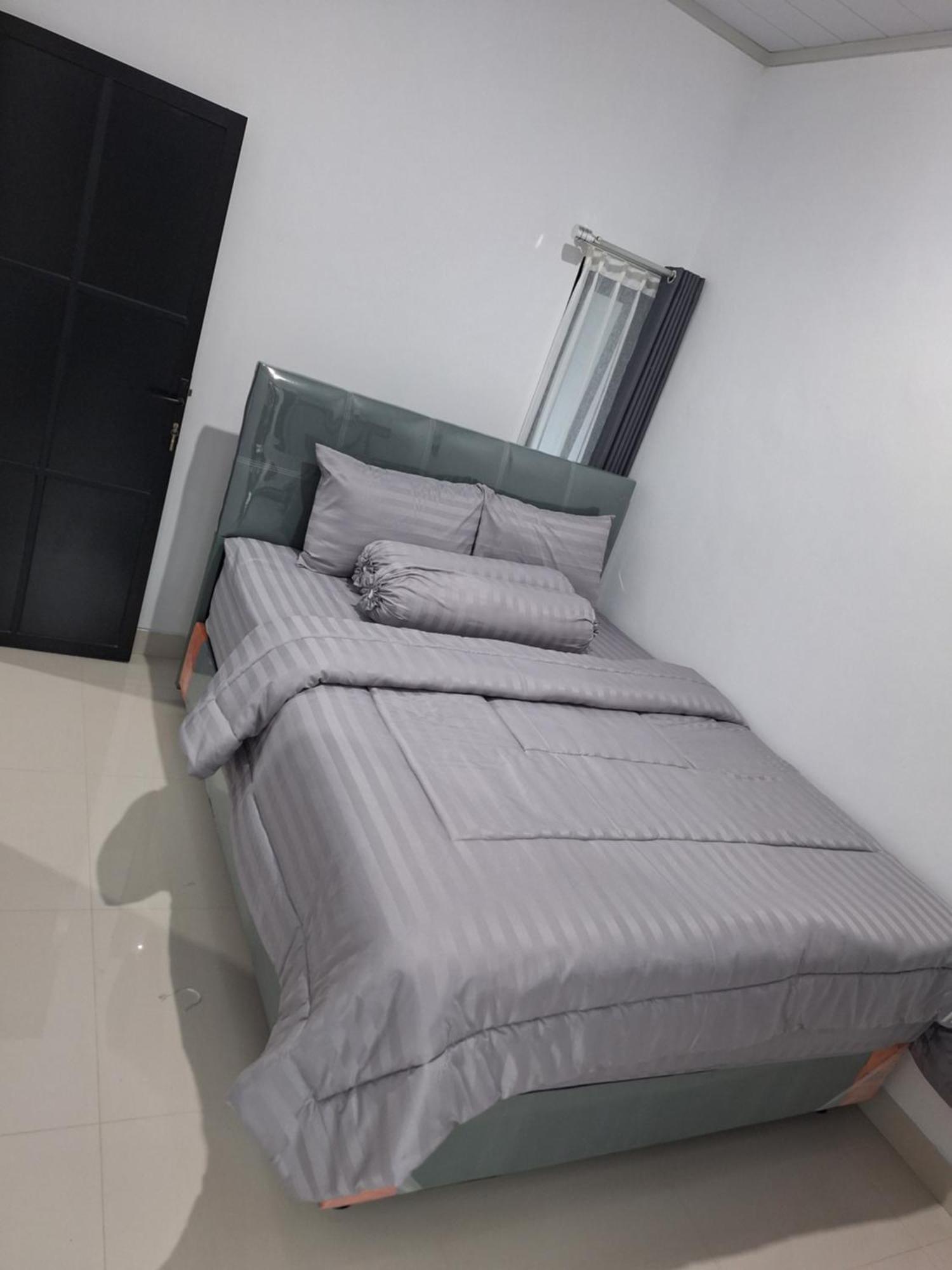 White House Royal Villa B1 Balong  Esterno foto